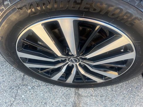 Certified 2024 Nissan Pathfinder Platinum w/ Cargo Package AWD/4WD image 45