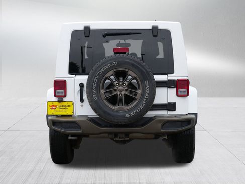 Used 2016 Jeep Wrangler Unlimited Sahara image 6