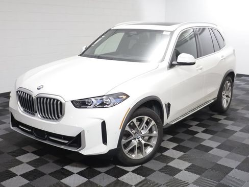Used 2026 BMW X5 xDrive40i AWD/4WD image 2