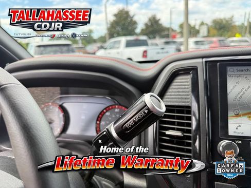 Used 2023 Nissan Titan PRO-4X w/ Pro-4x Convenience Package AWD/4WD image 27