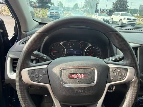Used 2022 GMC Terrain SLE w/ Driver Convenience Package AWD/4WD image 16
