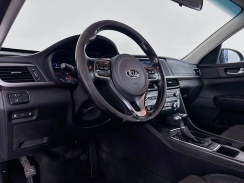 Used 2018 Kia Optima S w/ 18" Alloy Wheels Package image 20