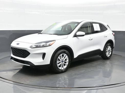Used 2020 Ford Escape SE AWD/4WD image 2