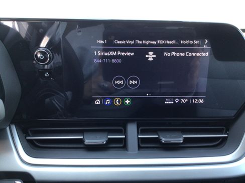 New 2026 Chevrolet Trax LS w/ LS Convenience Package FWD image 24