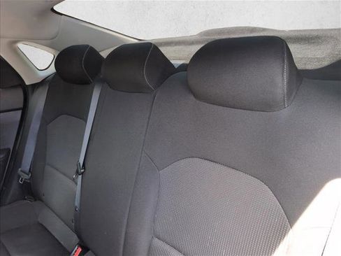 Used 2021 Kia Forte LXS FWD image 17