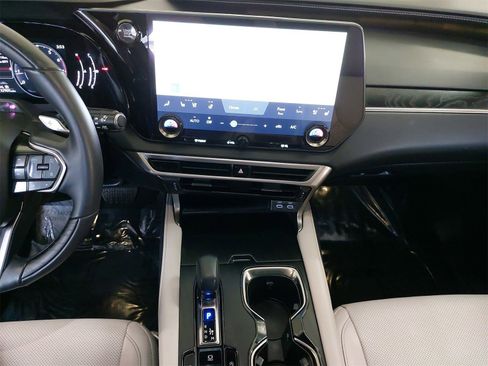 Used 2023 Lexus RX 350 Premium image 23