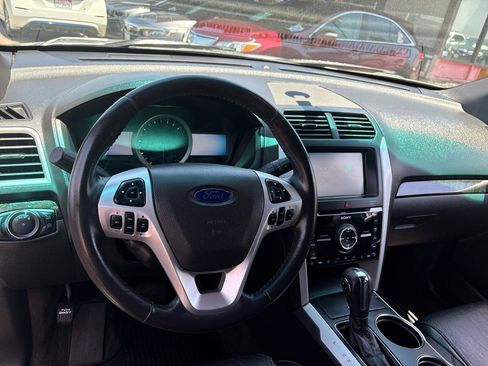 Used 2013 Ford Explorer Limited FWD image 10