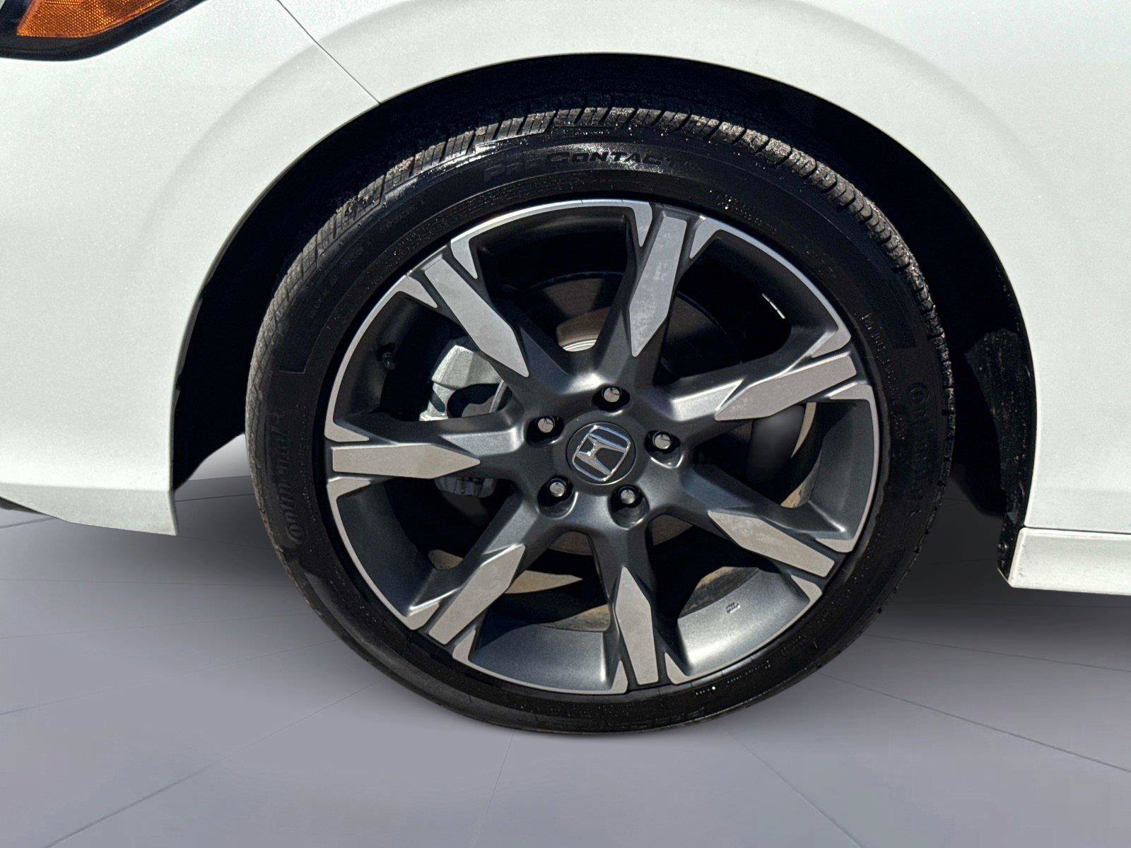 Certified 2025 Honda Civic Sport Touring image 11
