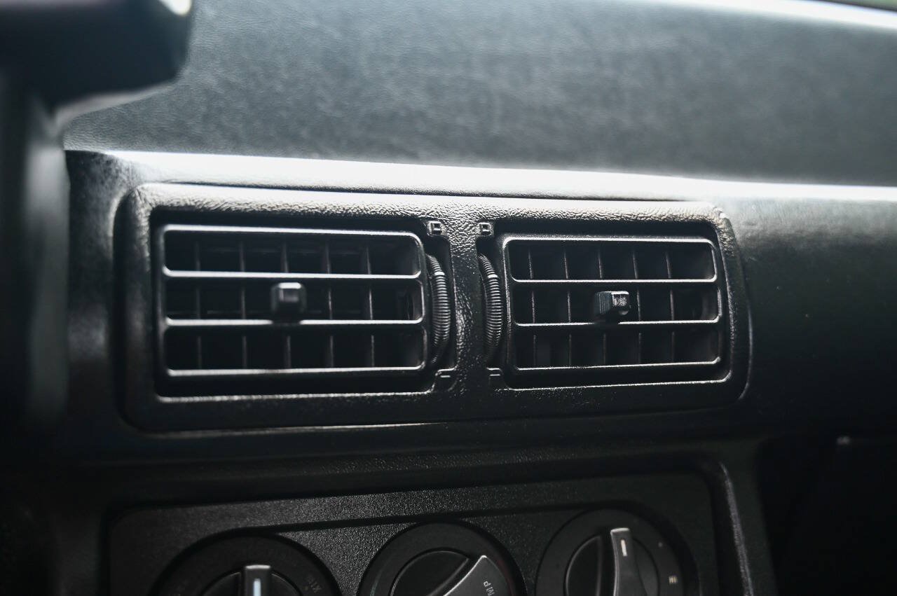 Used 1989 Ford Mustang LX RWD image 86