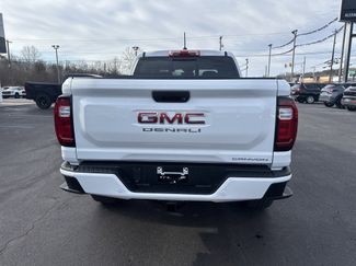 New 2026 GMC Canyon Denali video 4