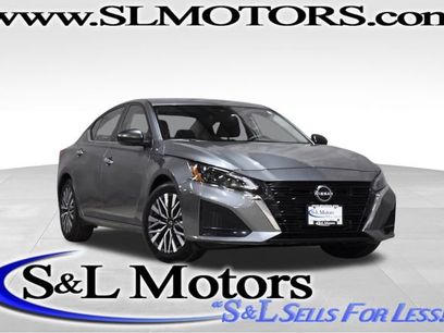 Used 2024 Nissan Altima 2.5 SV