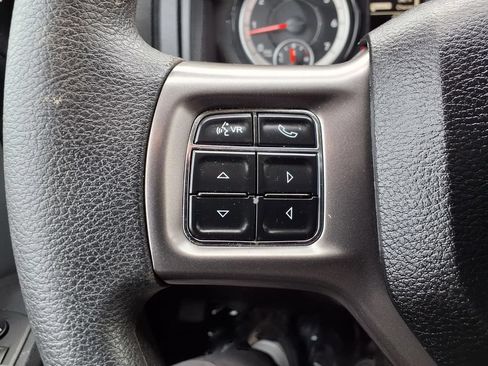 Used 2024 RAM 1500 Classic SLT AWD/4WD image 14
