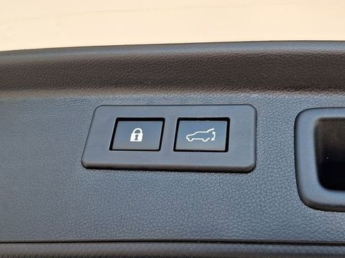 Used 2024 Subaru Forester Premium AWD/4WD image 31