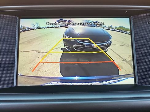 Used 2018 Kia Optima S FWD image 13