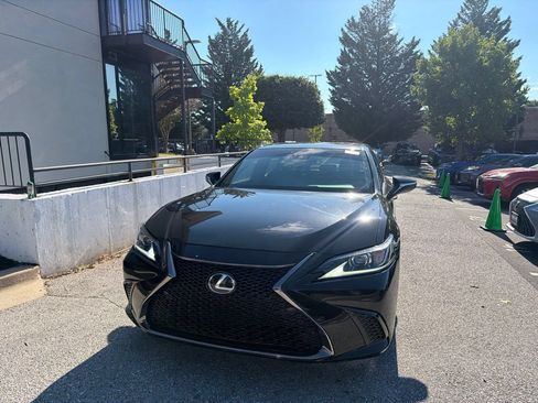 Used 2022 Lexus ES 350 F Sport w/ Accessory Package 2 FWD image 2