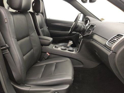 Used 2020 Jeep Grand Cherokee Limited w/ Trailer Tow Group IV image 21