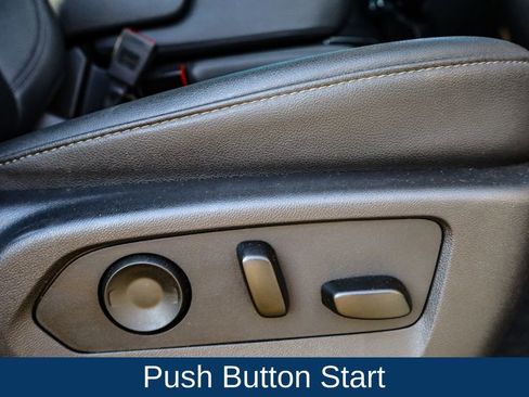 Used 2025 GMC Sierra 1500 SLT image 15