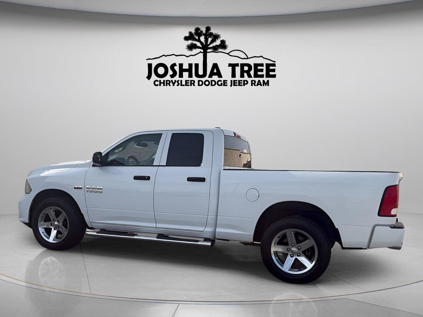 Used 2018 RAM 1500 Express w/ Express Value Package AWD/4WD image 7