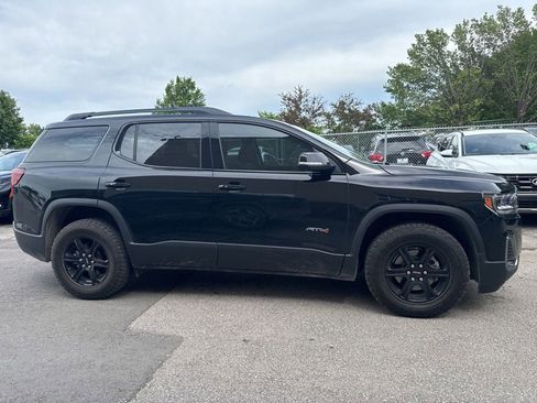 Used 2023 GMC Acadia AT4 w/ Technology Package AWD/4WD image 8