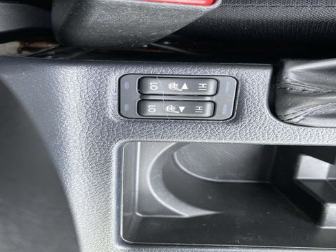 Used 2016 Subaru Impreza 2.0i Premium image 22