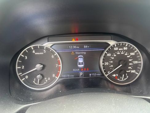 Used 2024 Nissan Altima 2.5 SR FWD image 14