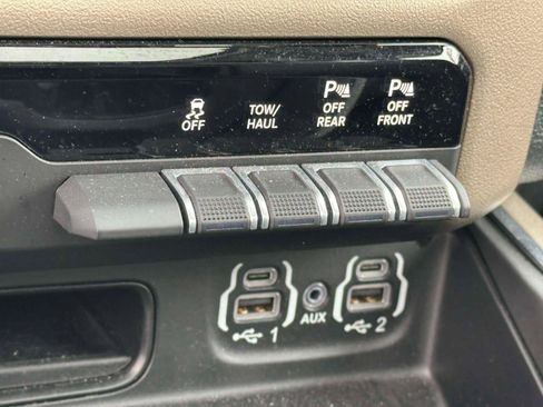 Used 2022 RAM 1500 Laramie image 28