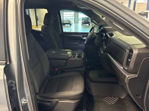 Used 2025 Chevrolet Silverado 1500 LT AWD/4WD image 38