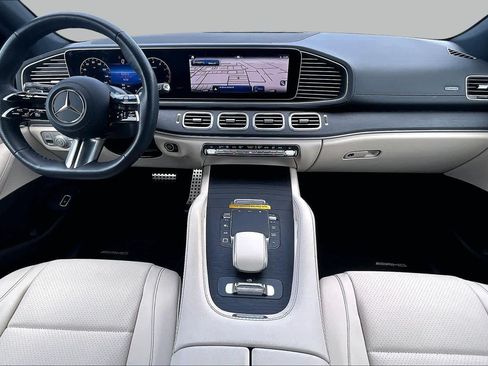Certified 2025 Mercedes-Benz GLS 450 4MATIC image 16