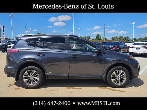 Used 2017 Toyota RAV4 XLE w/ All Weather Liner Package AWD/4WD image 2