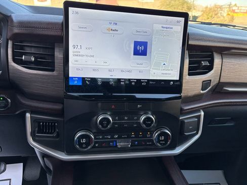 Used 2022 Ford Expedition Max Limited image 20