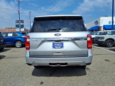 Certified 2018 Ford Expedition Max XLT w/ Equipment Group 202A AWD/4WD image 7