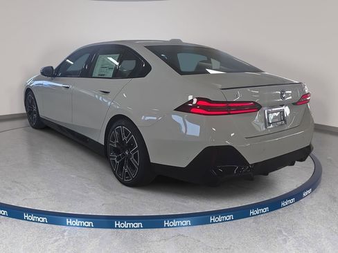New 2026 BMW i5 eDrive40 w/ M Sport Package RWD image 6