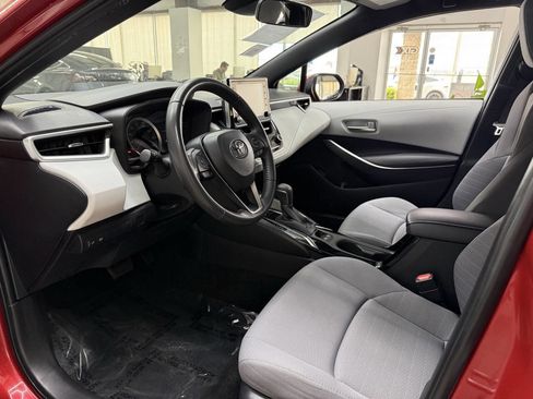 Used 2021 Toyota Corolla SE w/ Carpet Mat Package (TMS) image 19