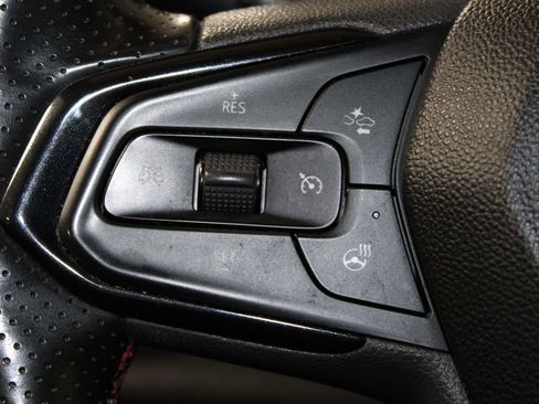 Used 2024 Chevrolet Trax RS w/ Driver Confidence Package FWD image 34