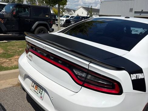 Used 2019 Dodge Charger SXT RWD image 20