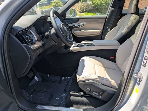 New 2026 Volvo XC90 T8 Plus w/ Protection Package Premier AWD/4WD image 24