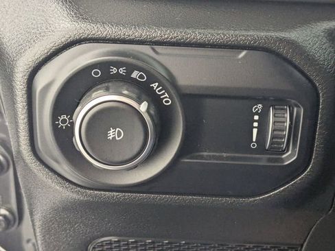 Used 2023 Jeep Wrangler Sport S image 13