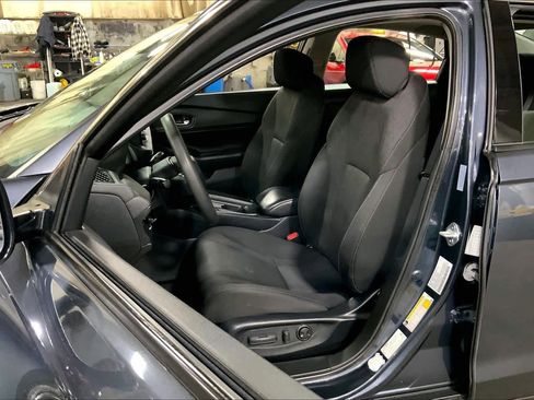 Used 2023 Honda Accord EX image 8