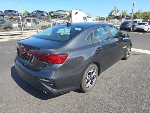 Used 2020 Kia Forte LXS FWD image 4