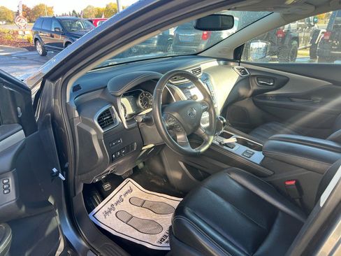 Used 2019 Nissan Murano Platinum image 18