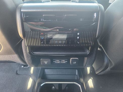 New 2026 Jeep Grand Wagoneer Limited AWD/4WD image 26