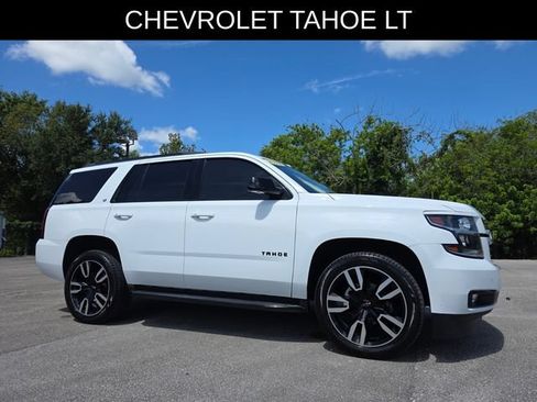 Used 2018 Chevrolet Tahoe LT w/ Luxury Package RWD image 1