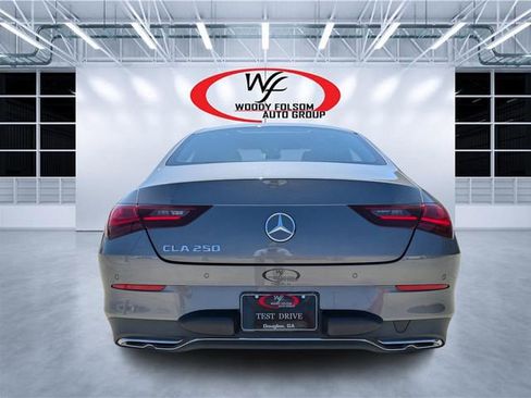 Used 2025 Mercedes-Benz CLA 250 image 4