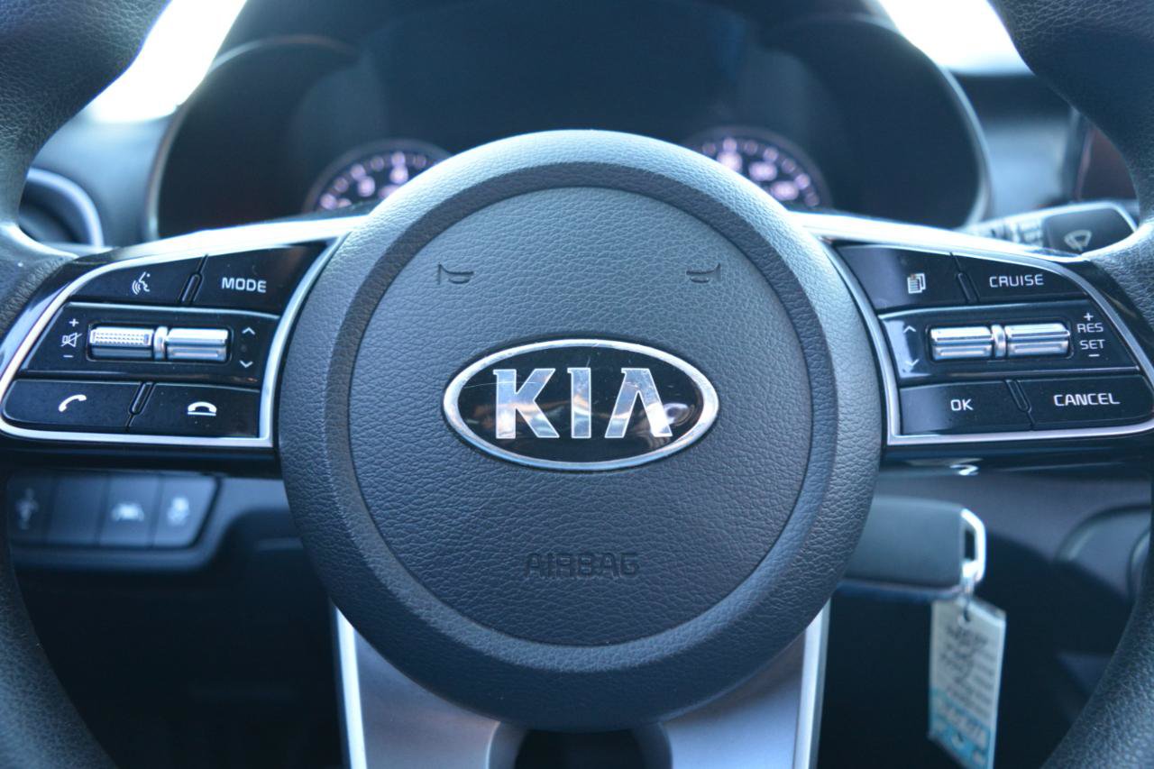 Used 2021 Kia Forte LXS FWD image 18