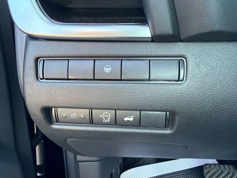 Used 2025 Nissan Rogue SV w/ Rock Creek Premium Package AWD/4WD image 36