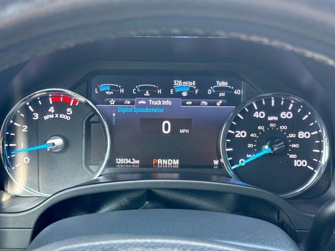 Used 2022 Ford F350 Platinum w/ FX4 Off-Road Package AWD/4WD image 33