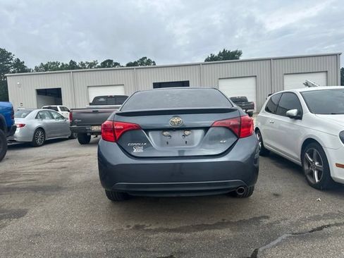 Used 2019 Toyota Corolla SE FWD image 16