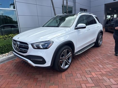 Used 2022 Mercedes-Benz GLE 350 4MATIC image 2