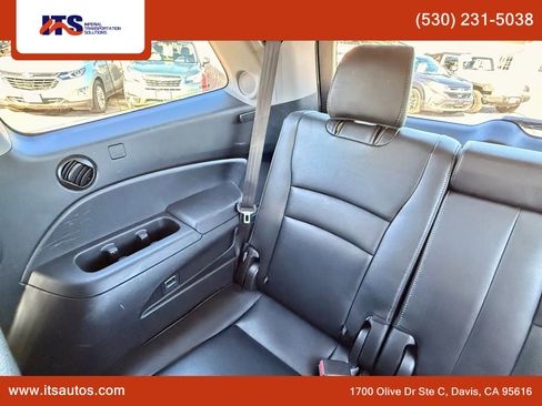 Used 2017 Honda Pilot Touring image 18