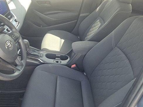 Used 2025 Toyota Corolla LE AWD/4WD image 10